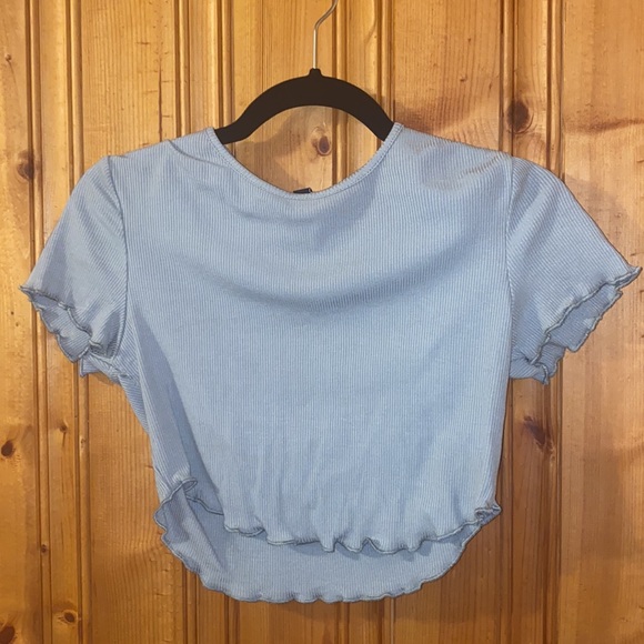 ZAFUL Ribbed Lettuce Trim Crop Tee - Picture 3 of 3